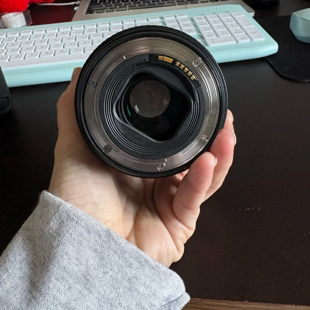 Canon EOS 6D Black with 24-105mm Lens - Picture 9 of 10